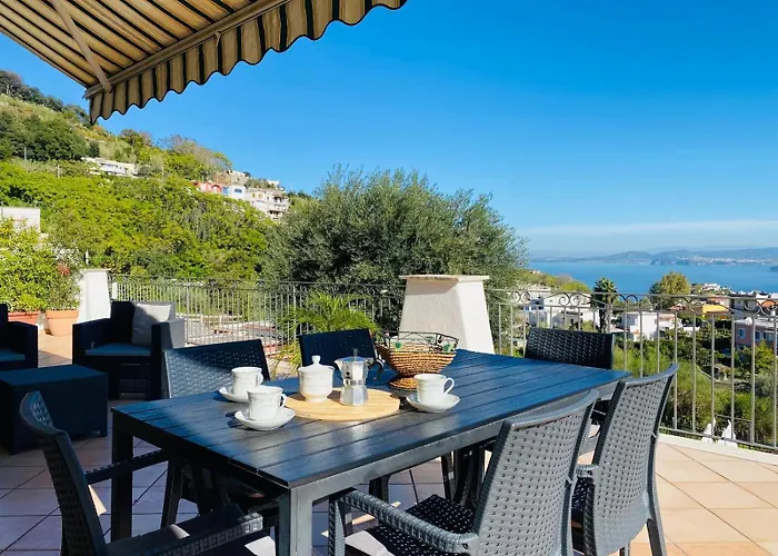 Nolelu Barano d'Ischia